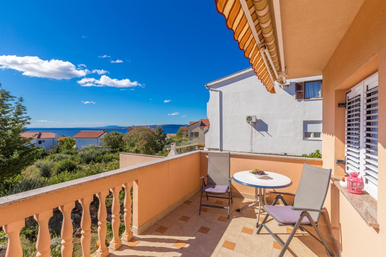 Apartman Ana Krk Town Exterior photo