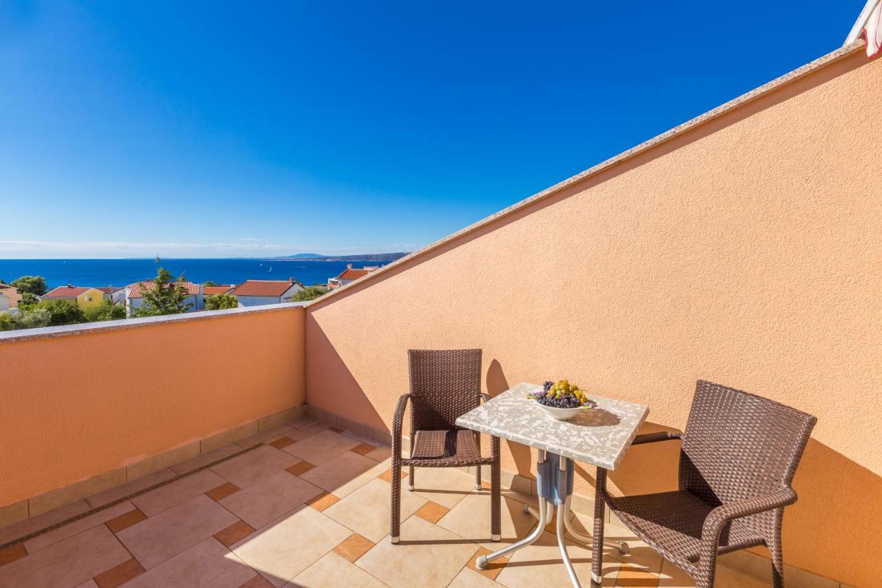 Apartman Ana Krk Town Exterior photo