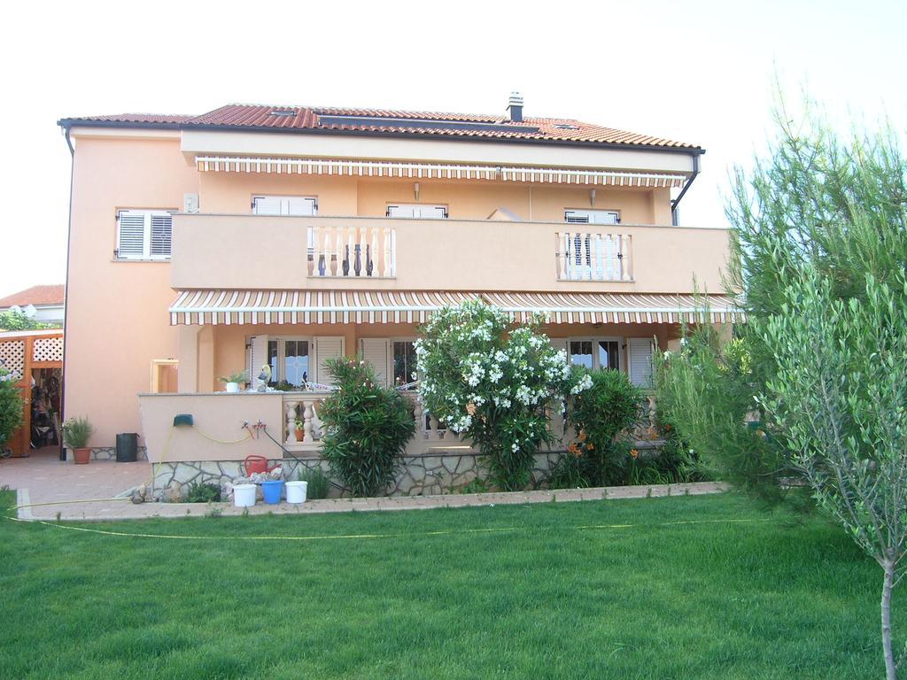 Apartman Ana Krk Town Exterior photo